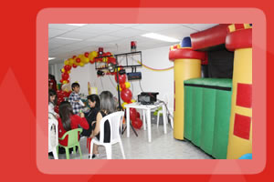 todo incluido para fiestas infantiles. Decoracion, alimentos, juegos y mas.